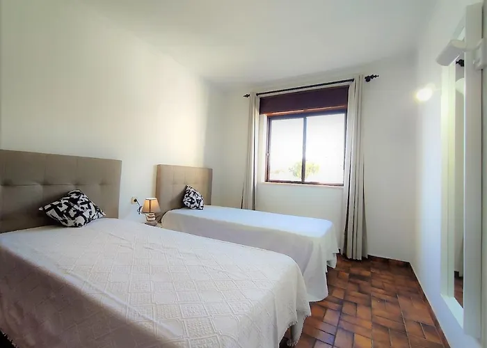 V2 Pedro - By Bedzy Appartement Albufeira